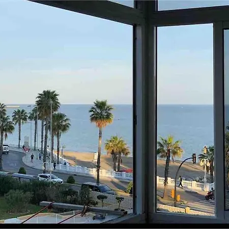 Apartament First Line Of The Sea Benalmádena